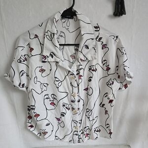 Milk and Honey Abstract Art cropped white blouse Sz L for teens/ woman